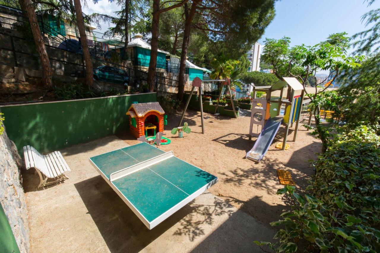 Camping Bungalows El Far Calella Esterno foto